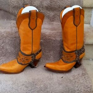 Cow girl leather boots